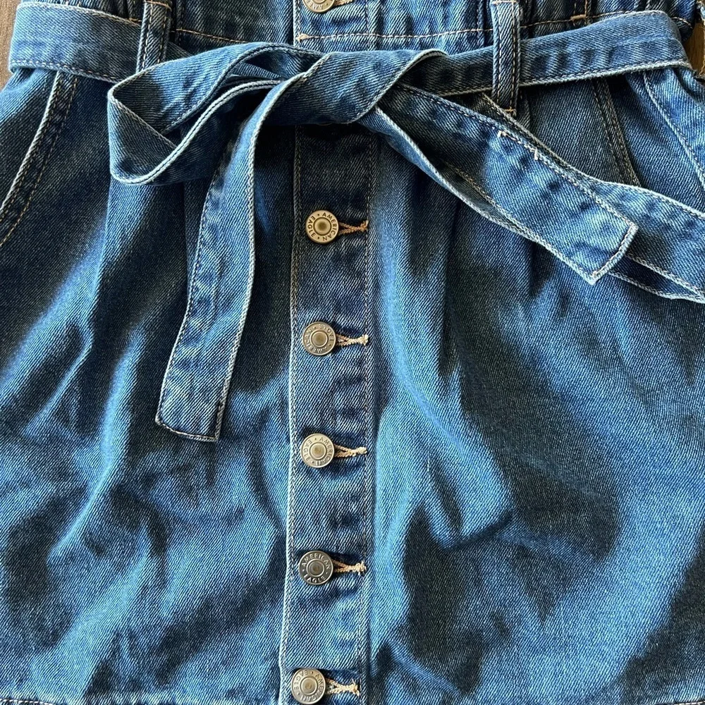 American Eagle Outfitters Blue Skater Mini Skirt with Tie Front Size 4 Regular - Picture 3 of 9